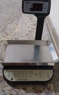 ترازو دیجیتال محک
