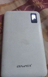 پاور بانک اصلی در حد نو بفروش میرسد