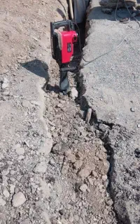 تخریب وکنده کاری با پیکور بزرگ وگوچک باکادر مجرب