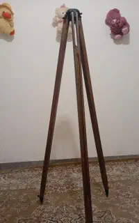 سه پایه دوربین