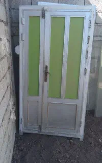 ساعت درب ورودی