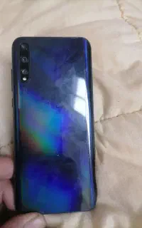 گوشی هواوی وای ۸پی و ردمی ۹c