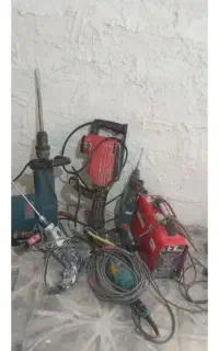 استا بنایی وتخریب  باابزار کامل  با کارگران حرفه