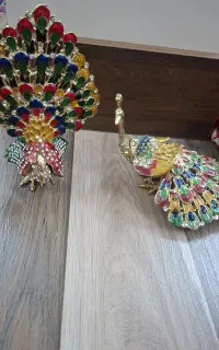 طاووس برنز