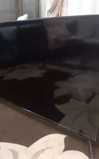 تلویزیون  سامسونگ  ۵۰ اینچی.