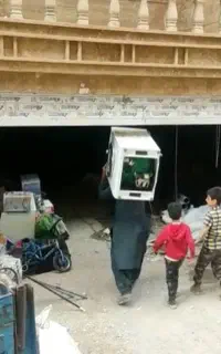 کارگر اسباب کشی منزل تخلیه و بارگیری
