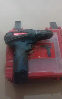 دریل شارژی، پخش و مانیتور خودرو