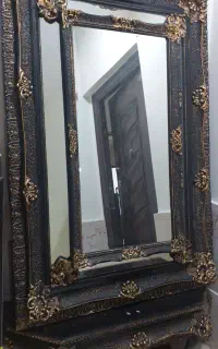 آئینه و کنسول سلطنتی زیبا