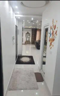 آپارتمان هم کف 80 متری