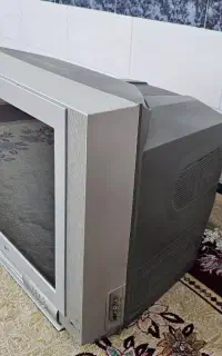 تلویزیون ال‌جی ۲۱ اینچ در حد نو