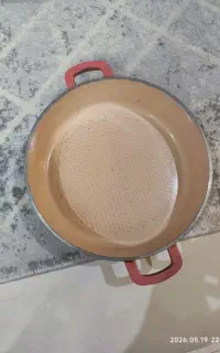 قابلمه و ماهیتابه تمیز