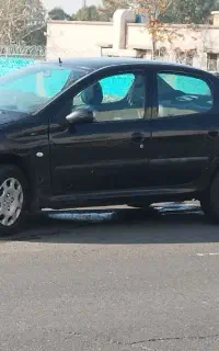 پژو 206 SD صندوق دار مدل 1386