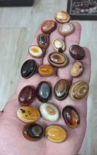 عقیق سه پوست