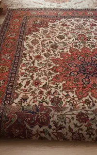 فرش دست بافت تبریز