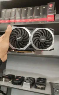AMD RR 6600xt  3070 کارت گرافیک