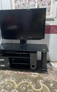 میز تی وی شیشه ای
