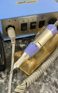 دستگاه کاشت ناخن
