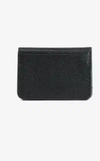کیف کارتی بنام قدرتی گمشده