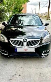 برلیانس ۳۲۰ هاچ بک بدون رنگ