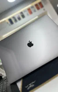 MAC BOOK PRO 2019