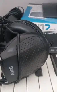 هدفون akg k44