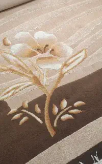 وسایل خانه گلیم پشتی تخت خواب میز تحریر