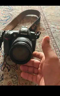 دوربین میدهم به کسی که