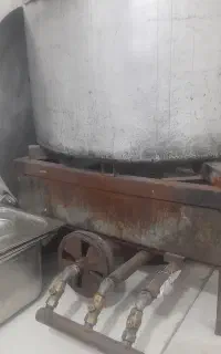 دیگ پلو پز با اجاق گاز و ۲۰۰ عدد سیخ کبابی