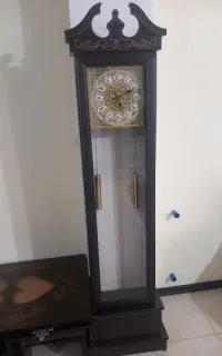 ساعت ایستاده