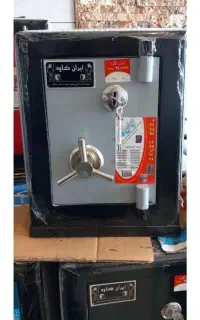 فروش گاو صندوق محکم و سالم