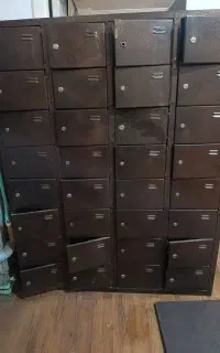 کمد کفش فلزی