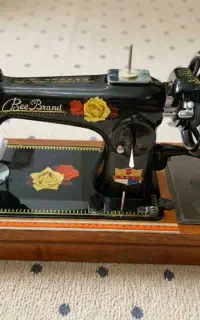 چرخ خیاطی رز Bee brand Rose