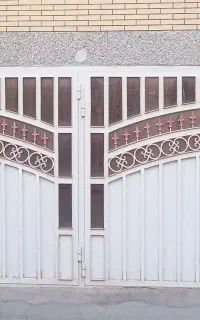 درب آهنی دسته دوم در حد نو
