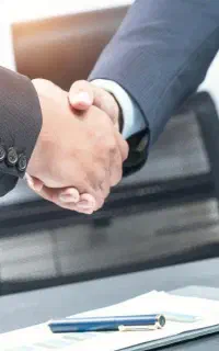 همکاری و فعالیت در حوزه سلامت و زیبایی