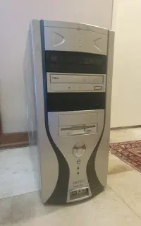 مانیتور و کیس کامل کامپیوتر
