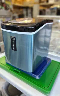 دستگاه یخساز برند ویکتور اصل یخ ساز باگارانتی اصلی