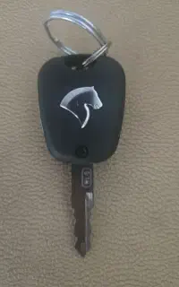 سوئیچ خودرو