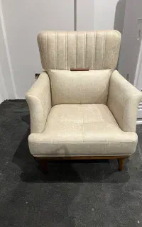 مبل تک نفره