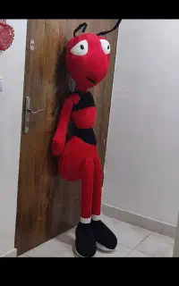 عروسک مورچه بزرگ