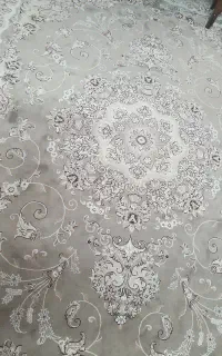 فرش سالم و در حد نو