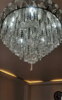 یه جفت لوستر سقفی