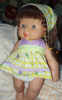 عروسک دخترونه