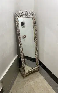 آیینه ایستاده