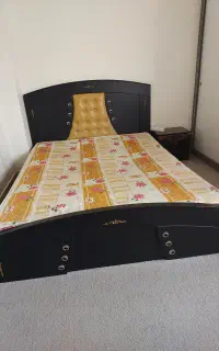 تخت دونفره