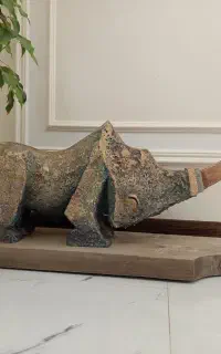 مجسمه بزرگ
