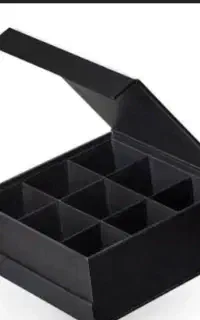 ساک دستی و جعبه پذیرایی