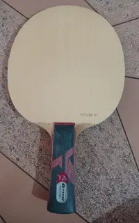 راکت پینگ پنگ مدل T2s از برند YINHE