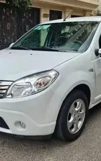 رنو ساندرو اتوماتیک