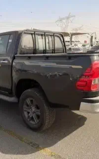 تویوتا هایلوکس۲۰۲۳ و راوفور۲۰۲۵