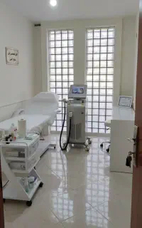 لیزر آقایان و بانوان در مطب پزشک فول بادی 480